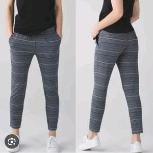 Lululemon Jet Crop Joggers In Cyber Black Deep Coal Est. Size 8